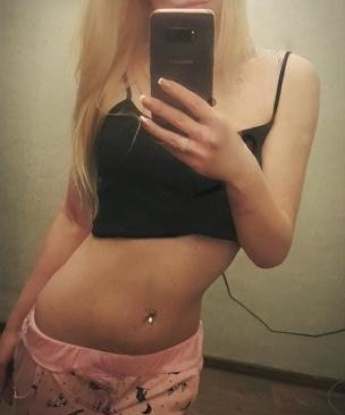 Опытная фея ждет тебя в своем уютном гнездышке для воплощения твоих самых смелых желаний. Все абсолютно безопасно и конфиденциально. Отдыхай с удовольствием и наслаждением. 8574, 27 лет